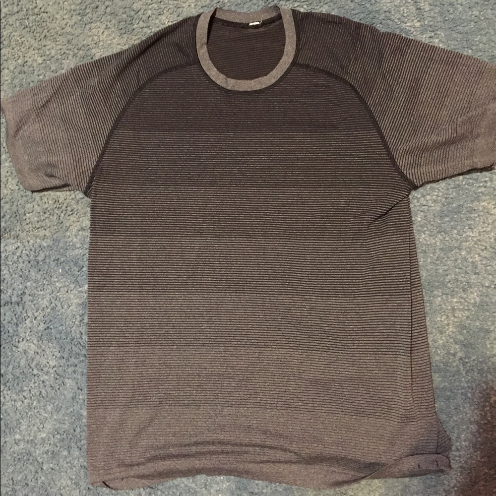 Lululemon Metal Vent Tech short sleeve shirt